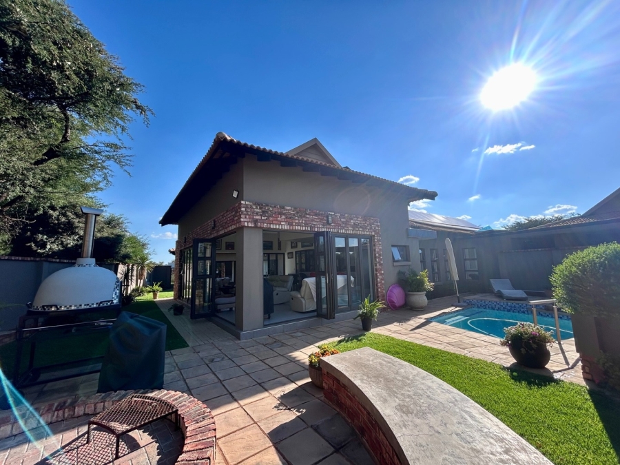 3 Bedroom Property for Sale in Wilkoppies North West